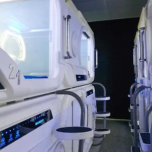 Bangau - Short Term Rest Area Capsule Hotel a capsule